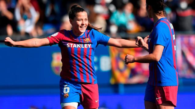 巴萨女足新星：和偶像做队友很酷 女足正在普及